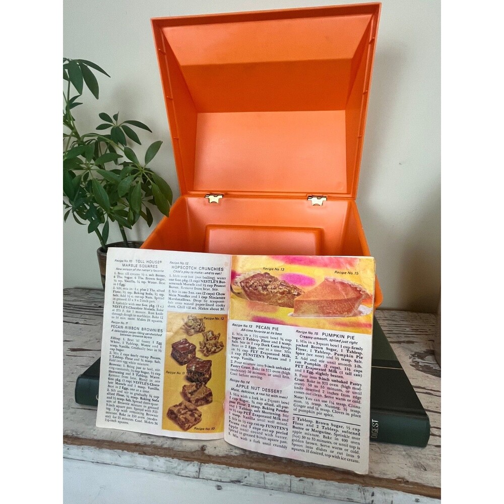 Vintage Betty Crocker Orange Plastic Recipe Box Card Holder w/Old Recipes Inside